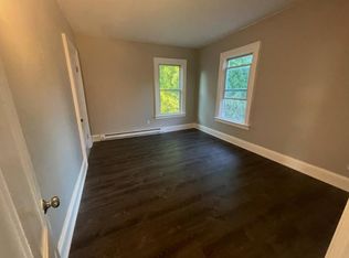 225 Broad St APT 2, New London, CT 06320