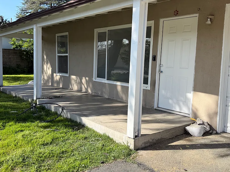 1612 Encino Ave — Photo 9