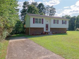 4210 Weldon St, Winston Salem, NC 27107