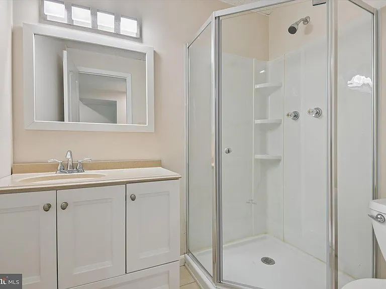 17 Ruddington Ct — Photo 36