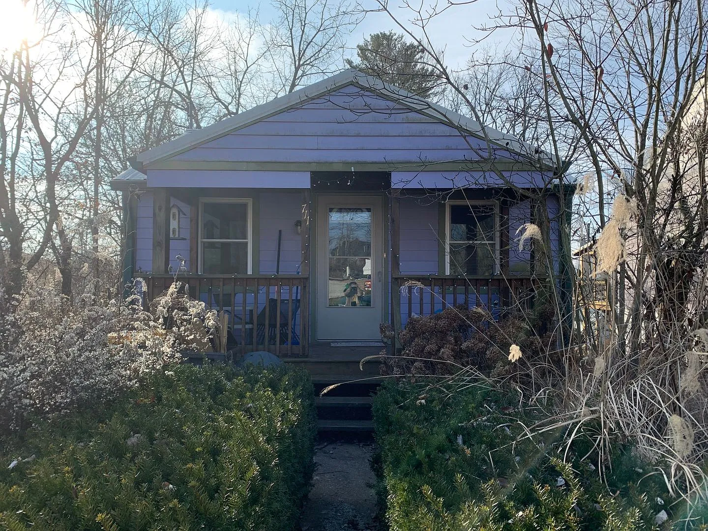 1 Bedroom, 1 Bath Home- Available September 2026 - 6 or 9 Month Lease Available! — Photo 1