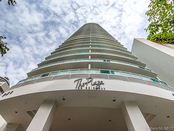 4th image of 951 Brickell Ave APT 1905