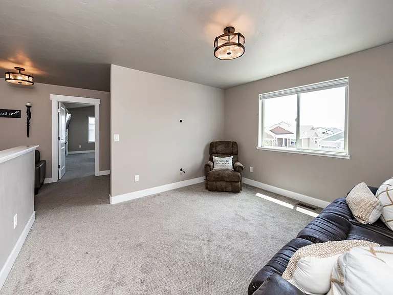 1118 Seabiscuit Dr — Photo 33