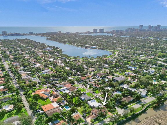 3rd image of 701 N 14th Avenue