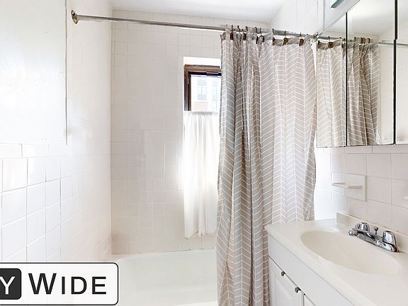 5th image of 234 E 83rd St APT 5C