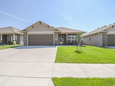 1600 S Meadowland Ave, Sioux Falls, SD, 57106