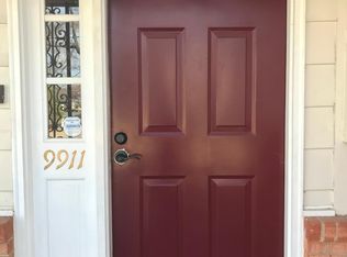 9911 Stoughton Rd, Fairfax, VA 22032