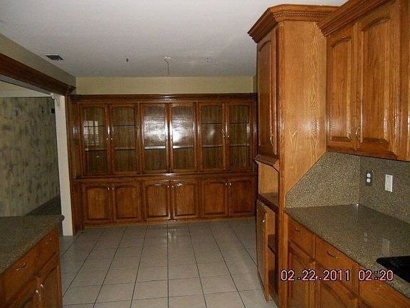 3rd image of 3727 Hibiscus Ave