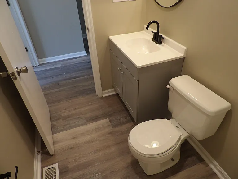 902 Plaza Dr #5 — Photo 50