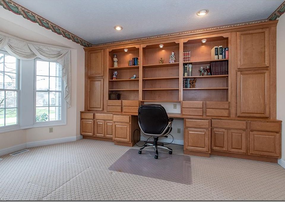 2nd image of 35654 Heather Ln