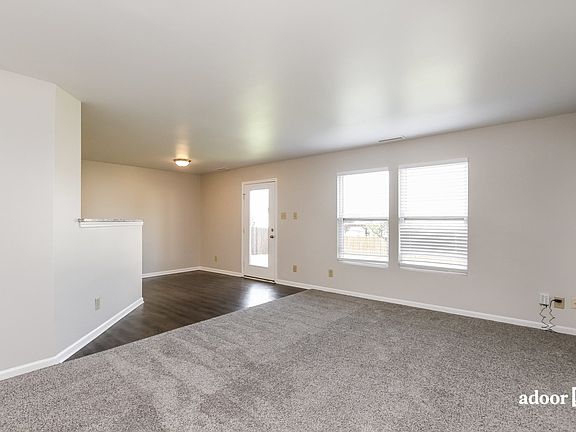 4th image of 125 Valencia Ln