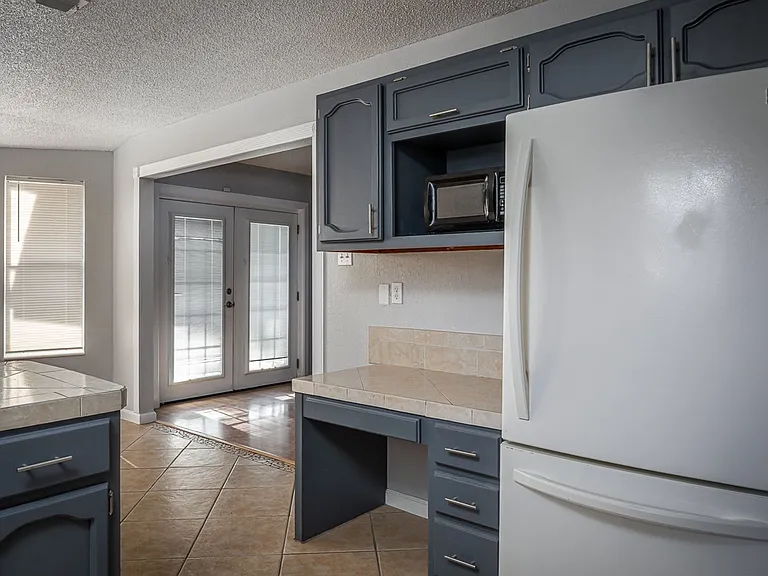 210 Warbonnet Trl — Photo 12