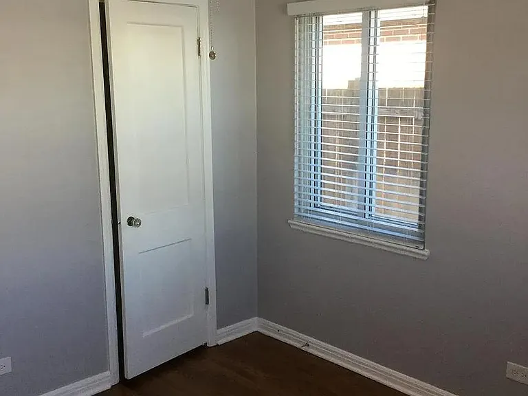 2515 Pontiac St — Photo 12