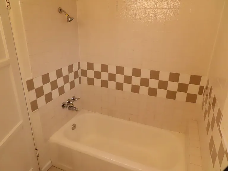 OHIO (4042-48) — Photo 10