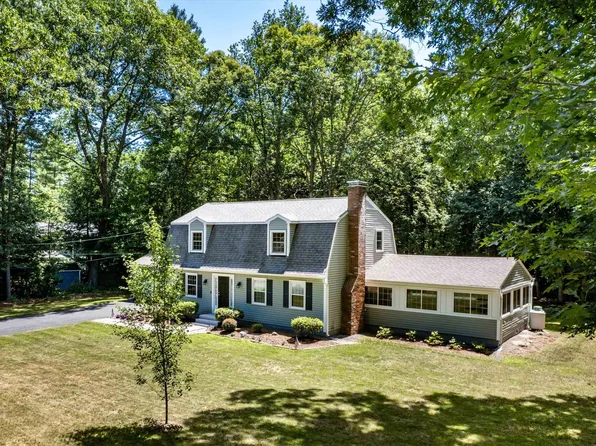 6 Matthew Patten Drive, Bedford, NH 03110