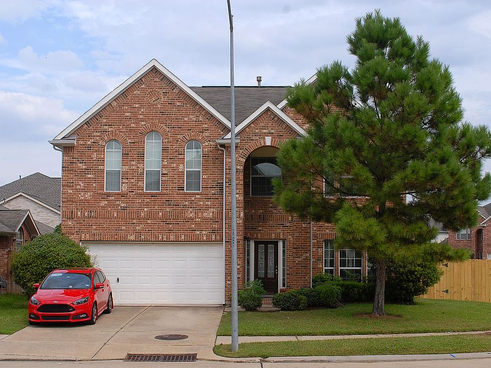 2nd image of 5810 Brierley Ln