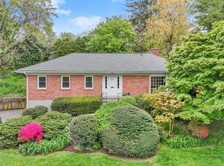 42 Church Ln, Scarsdale, NY 10583