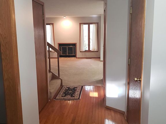 5th image of 2388 Burcham Dr