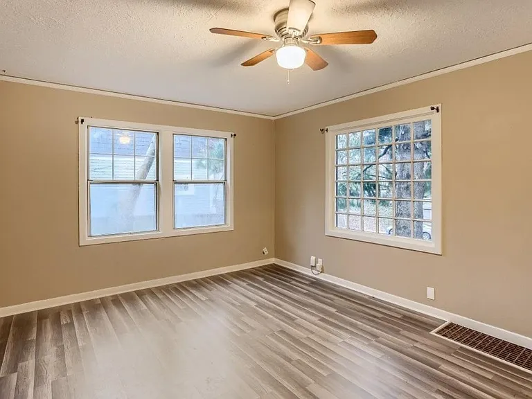 1825 SW Evans St #1 — Photo 2
