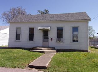 112 N Jacksonville St, White Hall, IL 62092