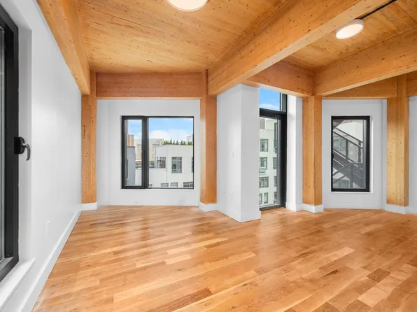 80 Ainslie Street image 1 of 8