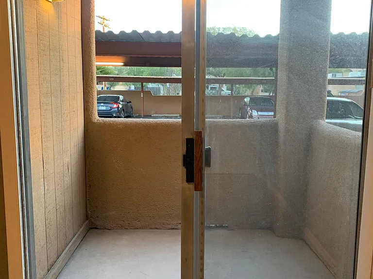 1810 E Blacklidge Dr #718 — Photo 20