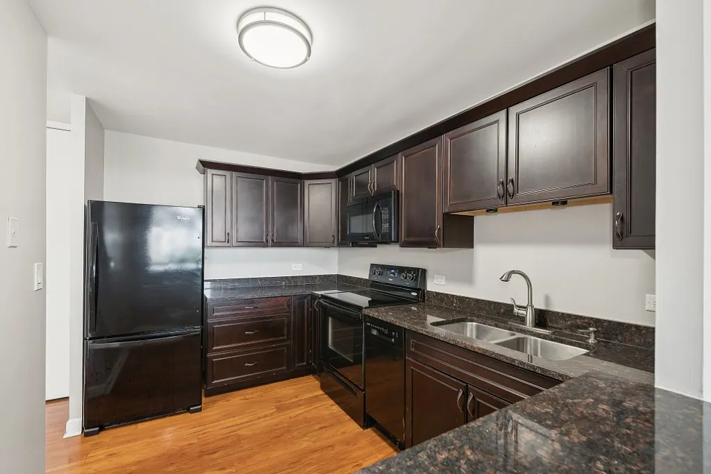 1 bed, 1.0 bath, $2,600 — Photo 4