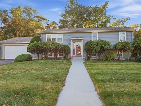 68 Old Mansion Ln, Whitman, MA 02382
