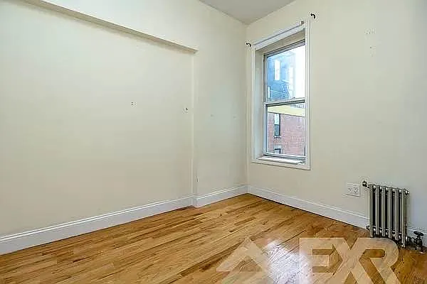 Rented by EXR | media 19