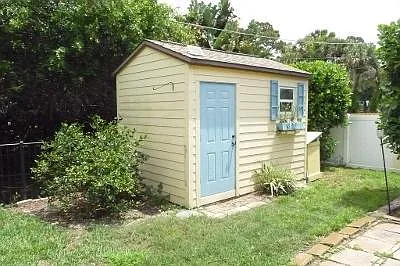 422 Avocado Ave — Photo 13