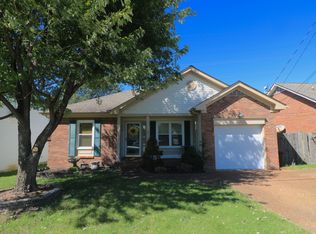 127 Cloverfield Ct, Hendersonville, TN 37075