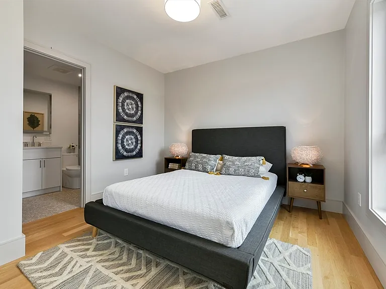 19 Clapp St #4 — Photo 8