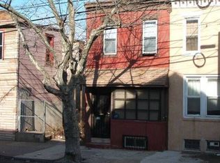 1008 3rd St, Camden, NJ 08103