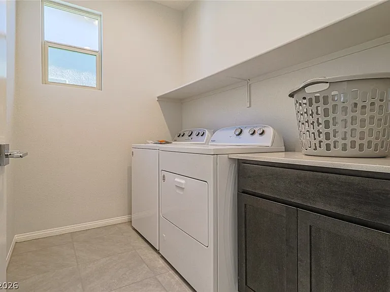 9220 Far Side Ave — Photo 35