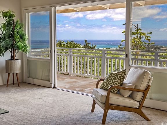 4th image of 1688 Halekoa Dr