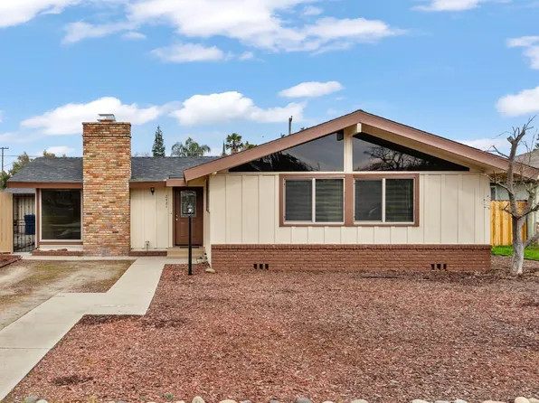 2421 El Camino Dr, Turlock, CA 95380