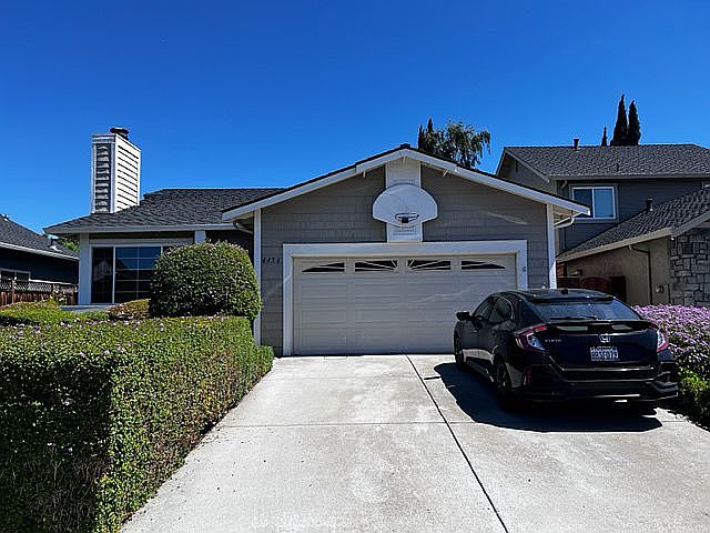 1st image of 4456 Desin Dr