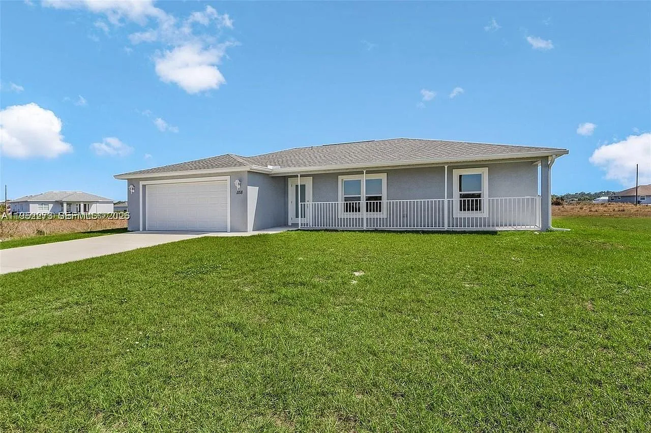 3 bed, 2.0 bath, $2,250 — Photo 3