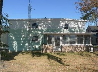 S15W22412 Arcadian Ave, Waukesha, WI 53186