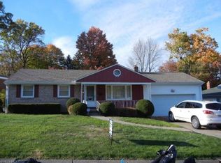 1054 Wilshire Dr, Youngstown, OH 44511