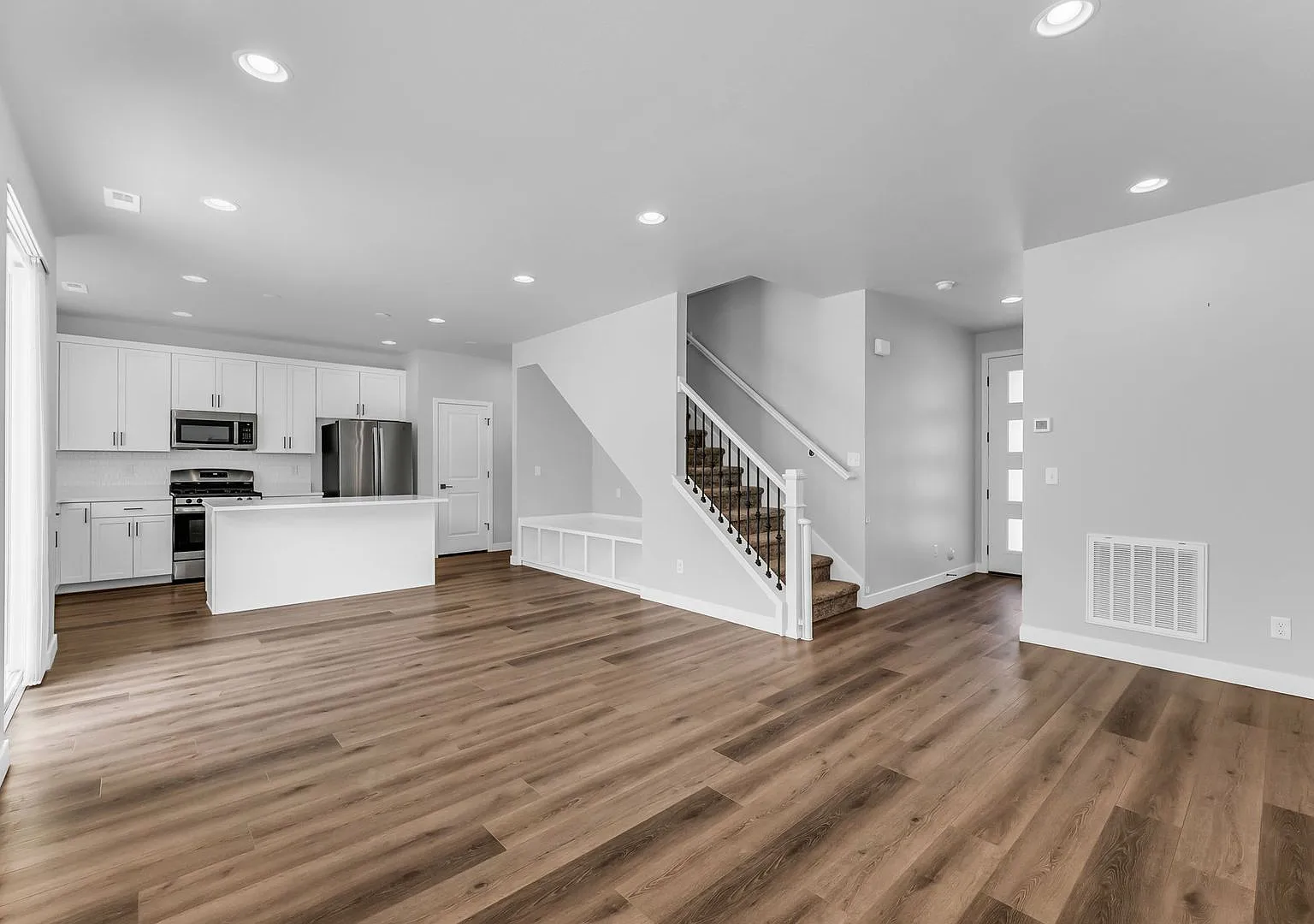 Modern Syracuse Home with Community Pool & Pickleball Courts — Photo 2