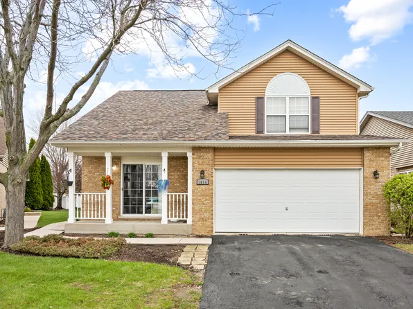 1014 Edinburgh Ct, Joliet, IL 60431
