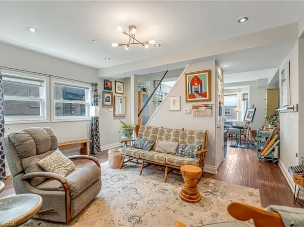 108 Emerald St N, Hamilton, ON L8L 5K4