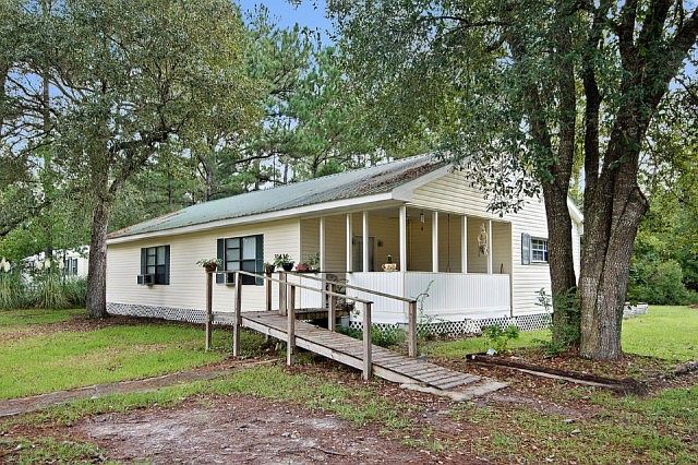 1st image of 31430 Carolyn Ln