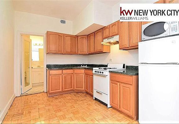 5th image of 166 E 56th St APT 3A