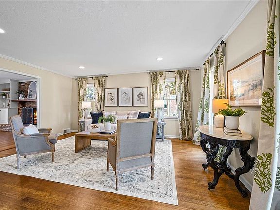 4th image of 5256 Keatswood Cir S