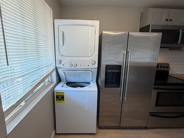 3335 Benton St #8 — Photo 10