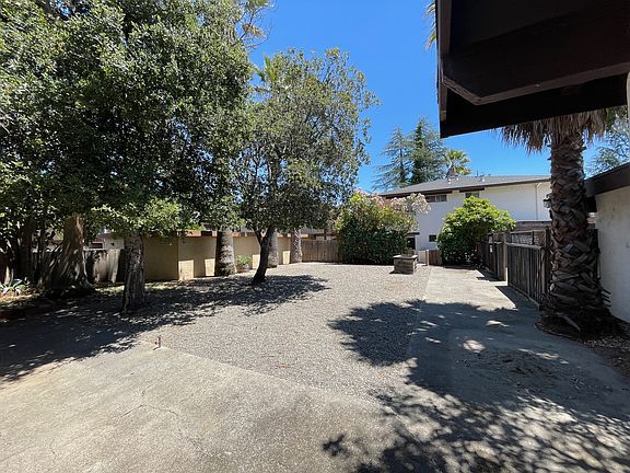 3rd image of 671 5th St W APT 2