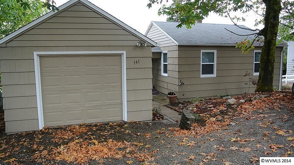1st image of 141 Eola Dr NW