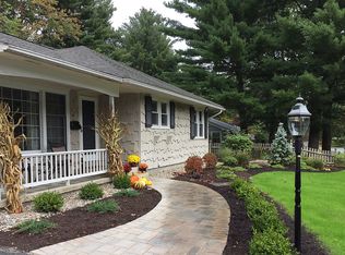 27 Oldox Rd, Delmar, NY 12054